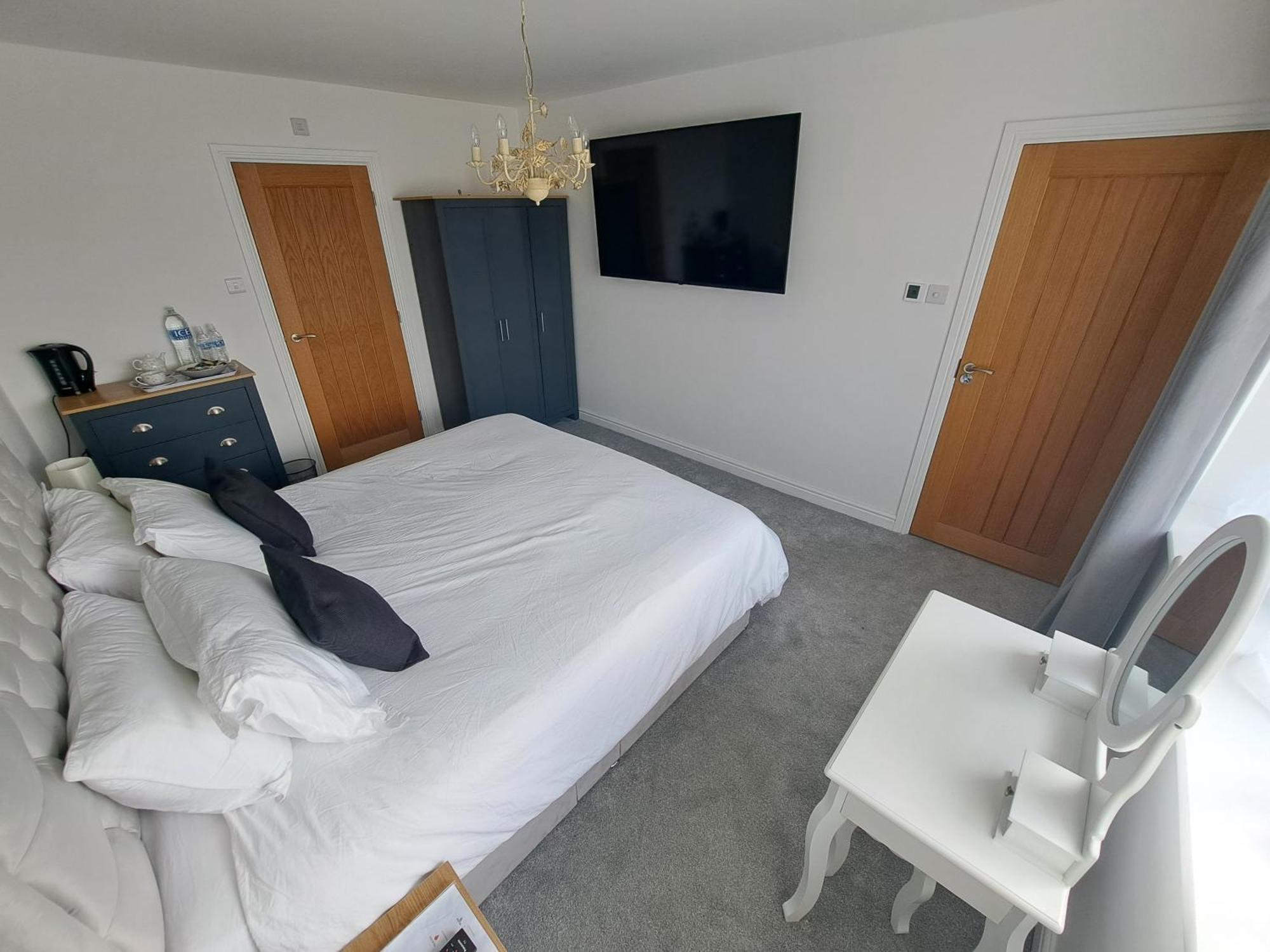 Westleigh House Bed and Breakfast Fishbourne  Exteriör bild